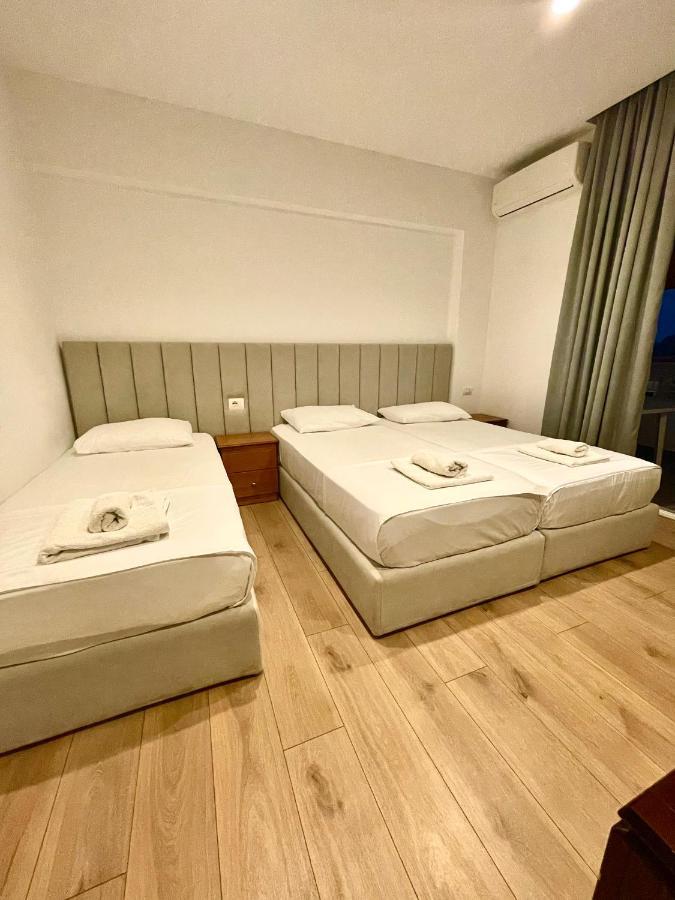 Hotel Aulona Sarandë Exteriér fotografie