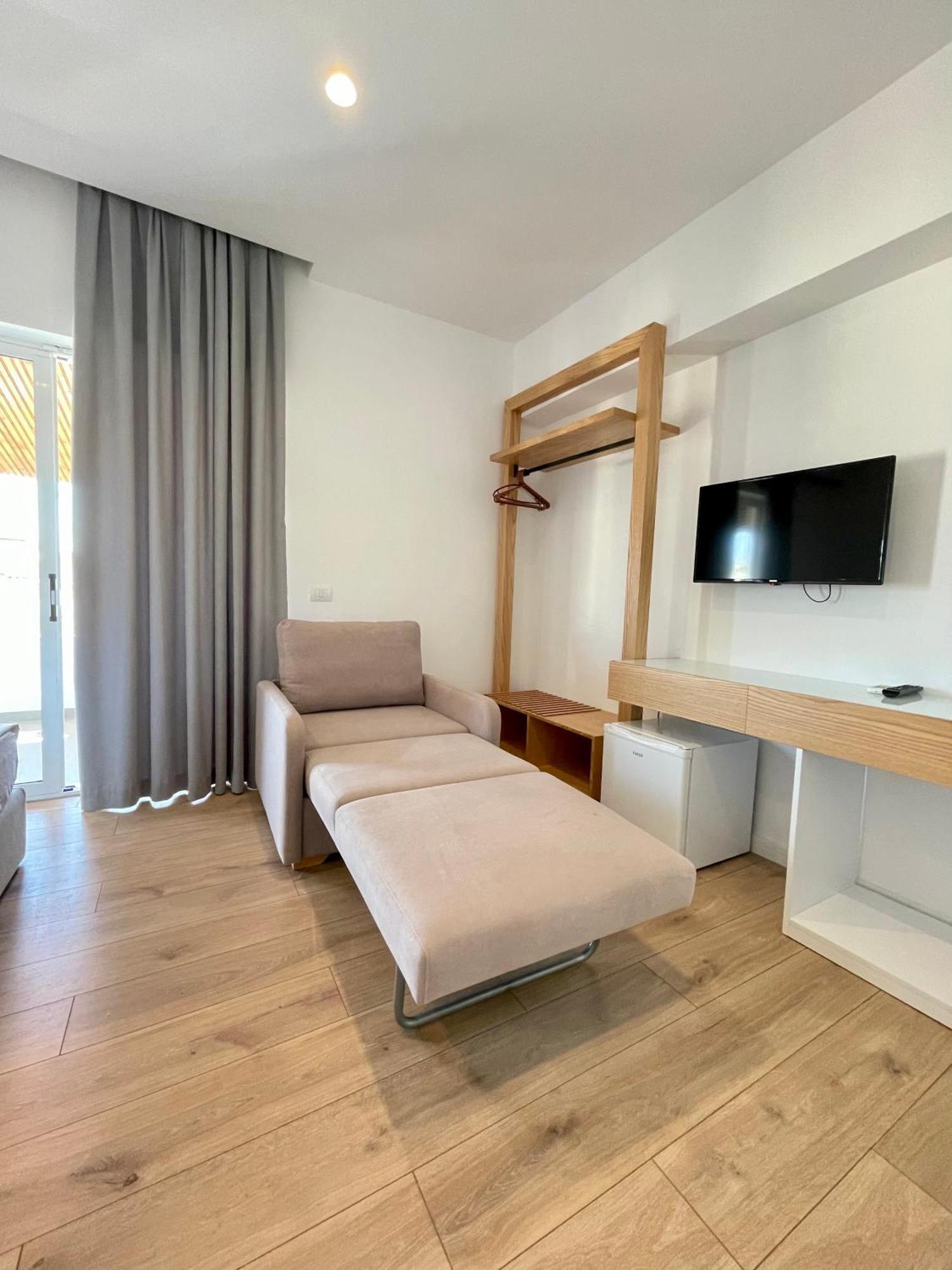 Hotel Aulona Sarandë Exteriér fotografie