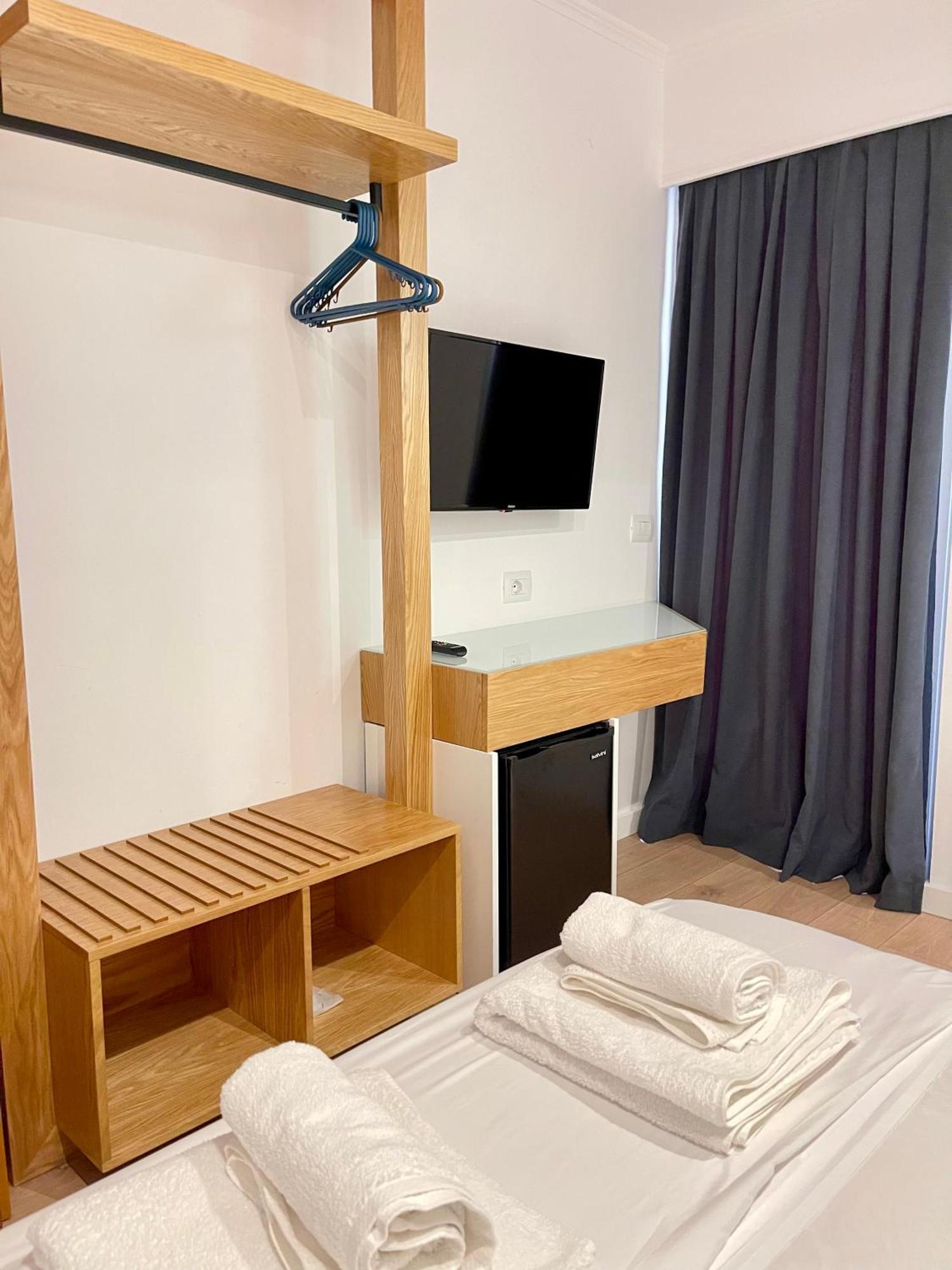Hotel Aulona Sarandë Exteriér fotografie