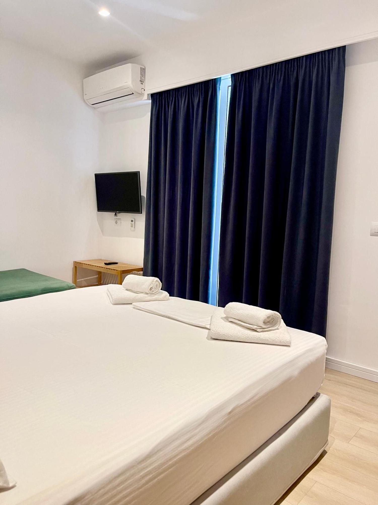 Hotel Aulona Sarandë Exteriér fotografie