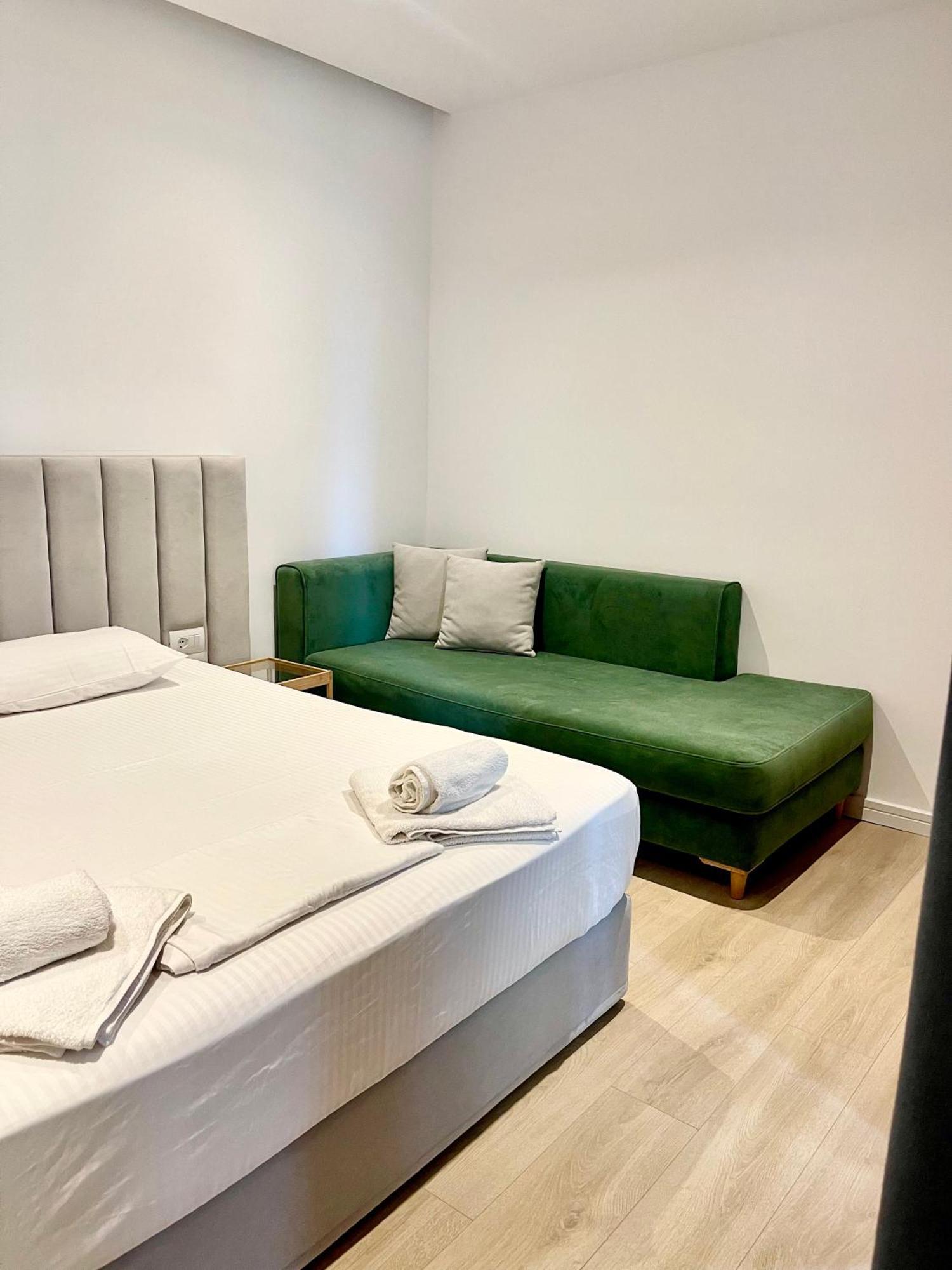 Hotel Aulona Sarandë Exteriér fotografie