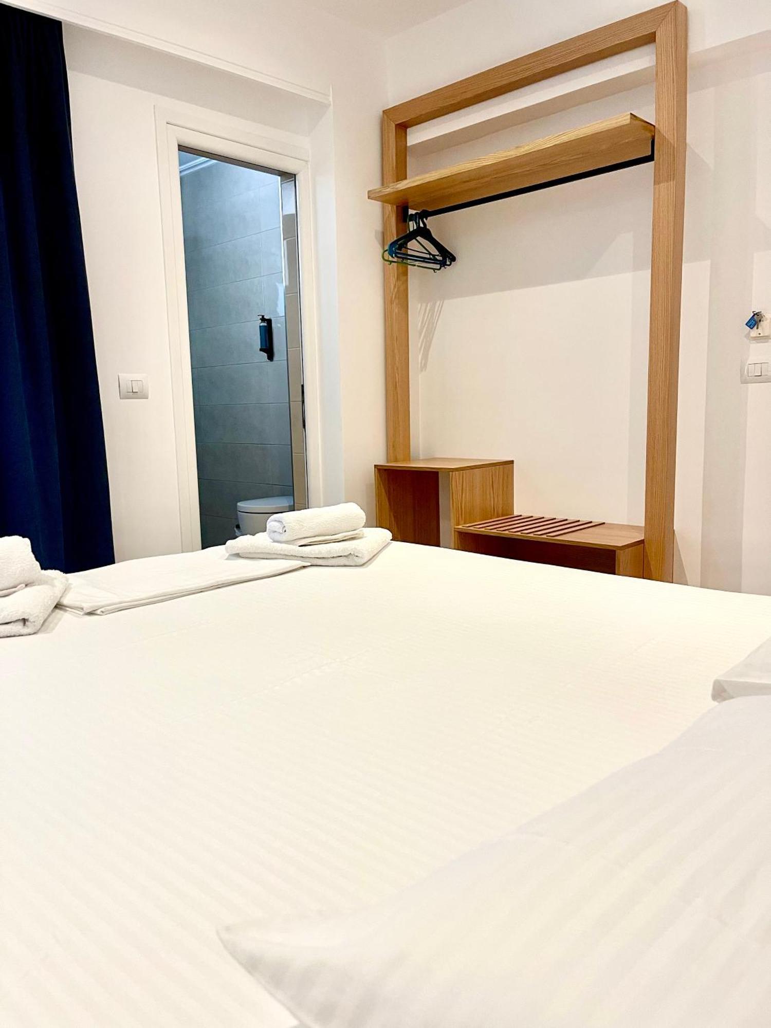 Hotel Aulona Sarandë Exteriér fotografie